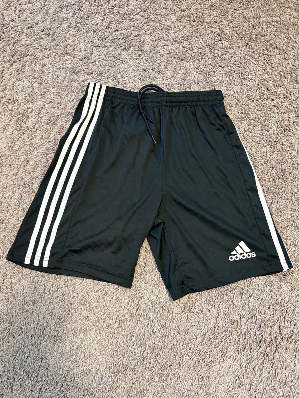 adidas kids shorts L